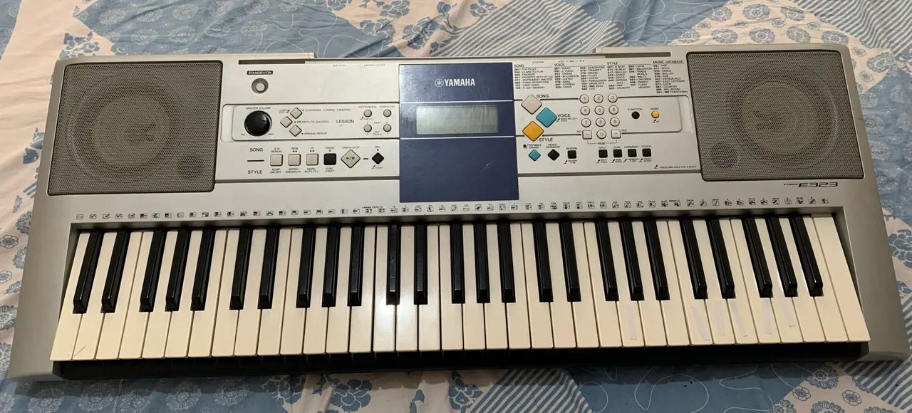 Yamaha PSR-E323 - Foto 2