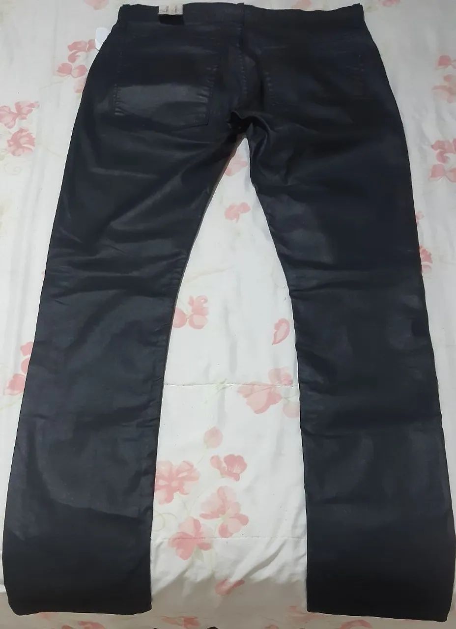 Calça em PU preta nova.  - Foto 4