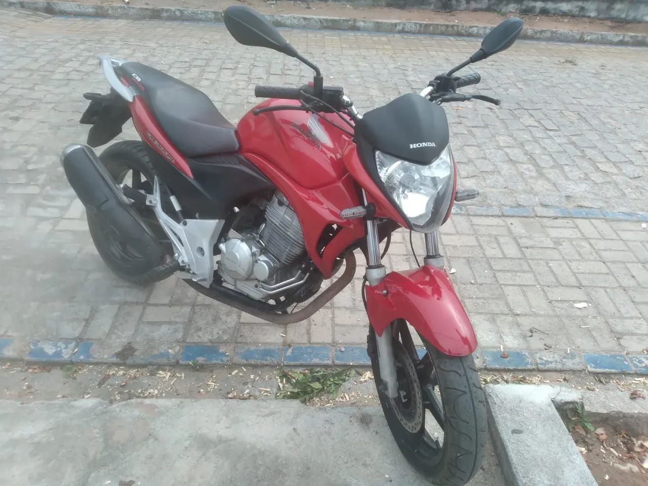 Vendo moto 