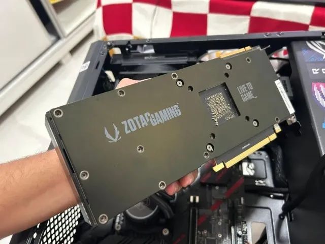 RTX 2080 (VENDO/TROCO) CHAMA - Foto 4