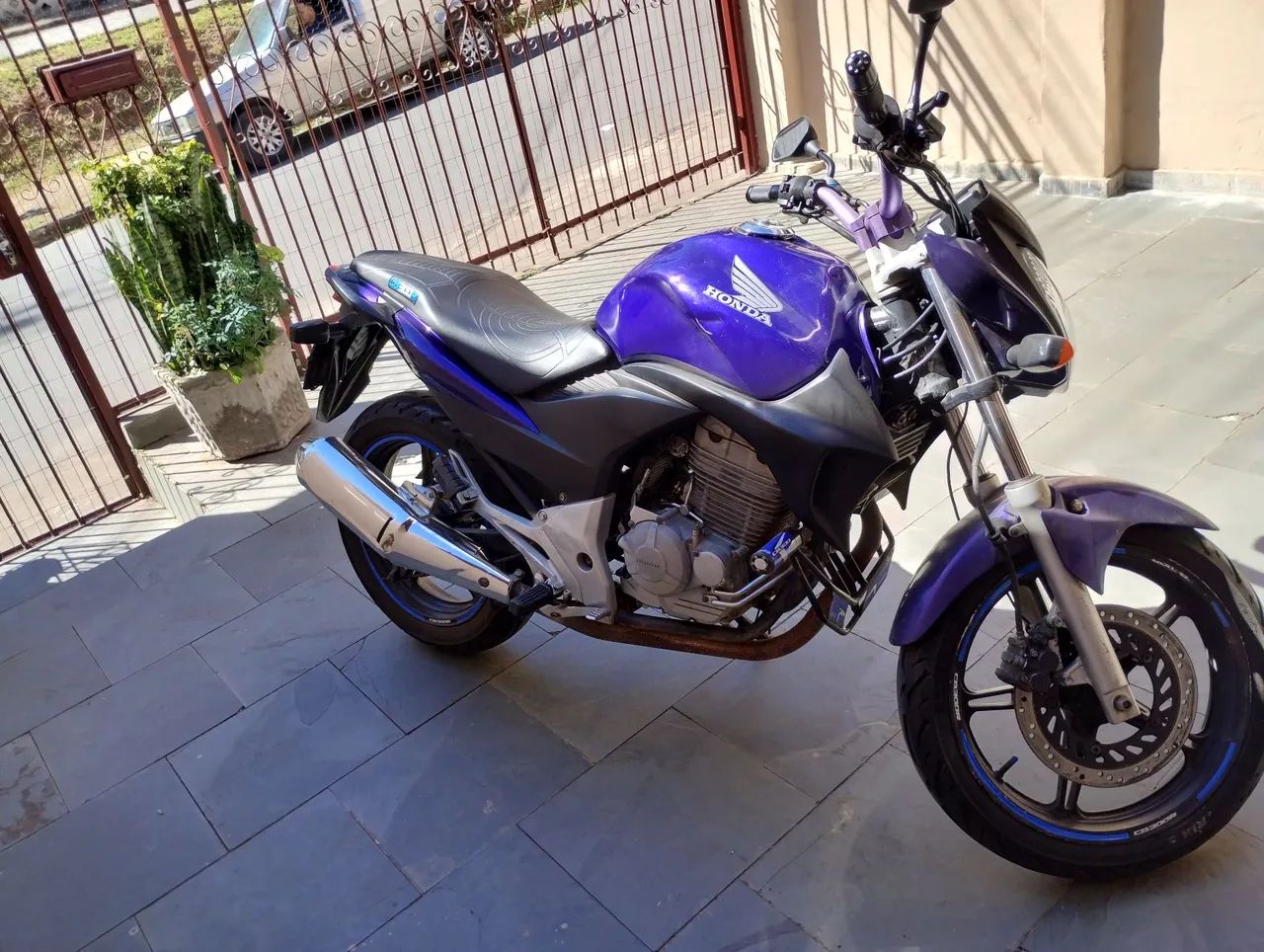 CB 300R - Foto 3