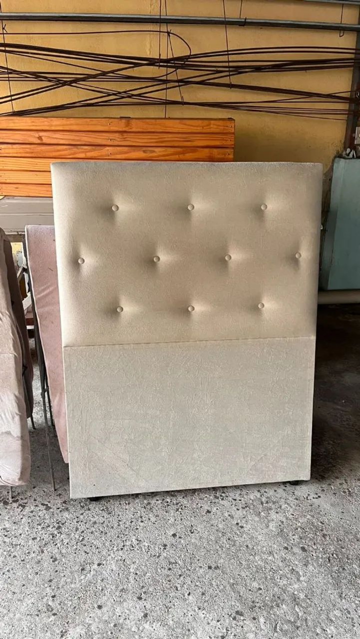 Vendo cabeceira de cama solteiro 