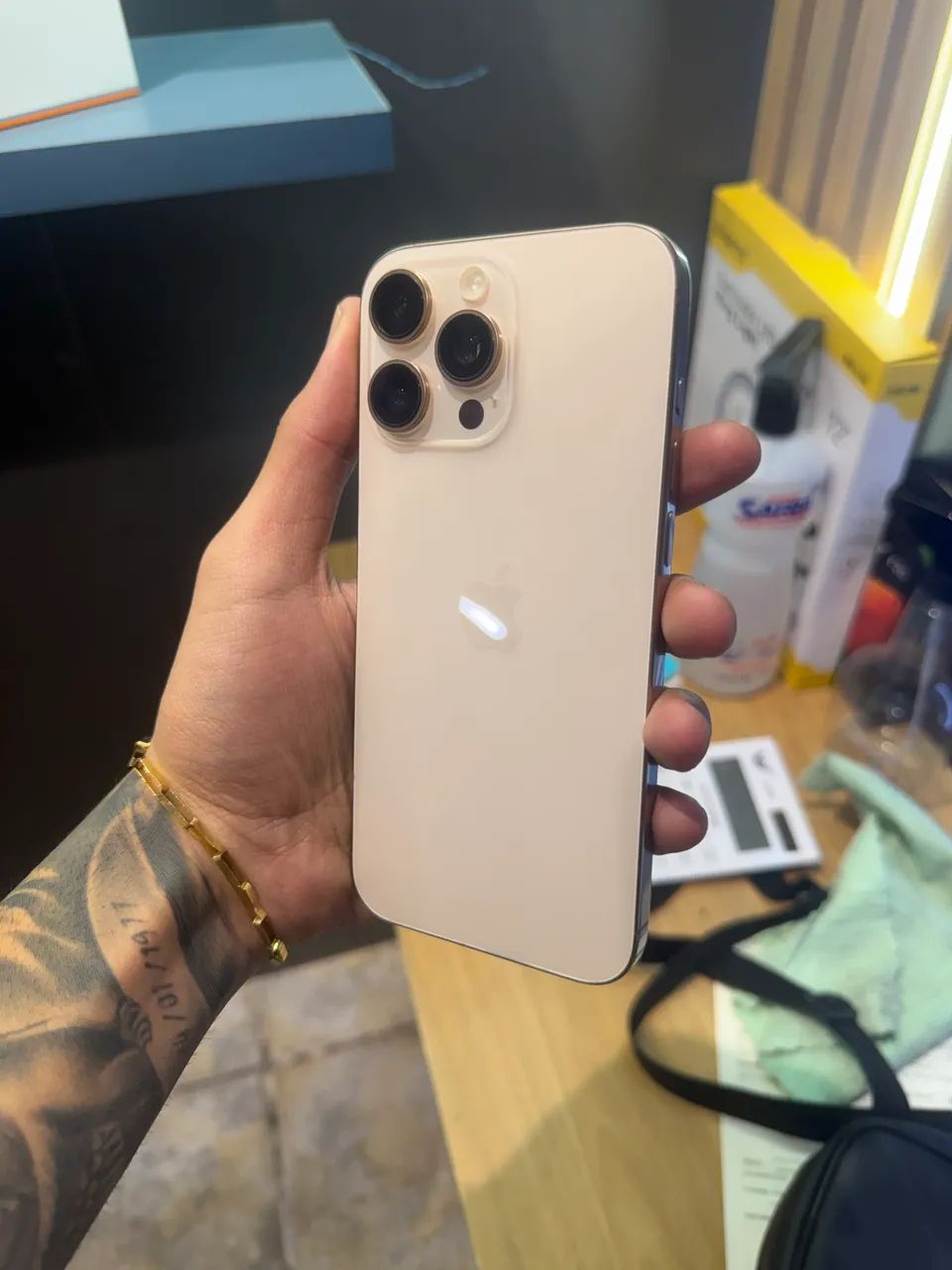 iPhone 16 pro max 