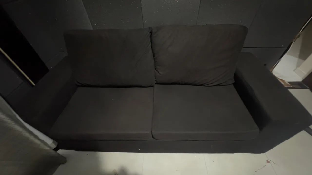 Sofá 2 Lugares em Perfeito Estado - Preto (Negociável) - Foto 2