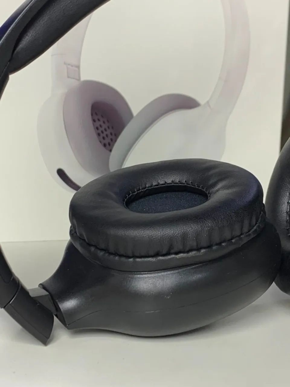 Headphone Bluetooth Max Pro Preto - Sem Fio, Dobrável, com Microfone e Cabo de Carga - Foto 2