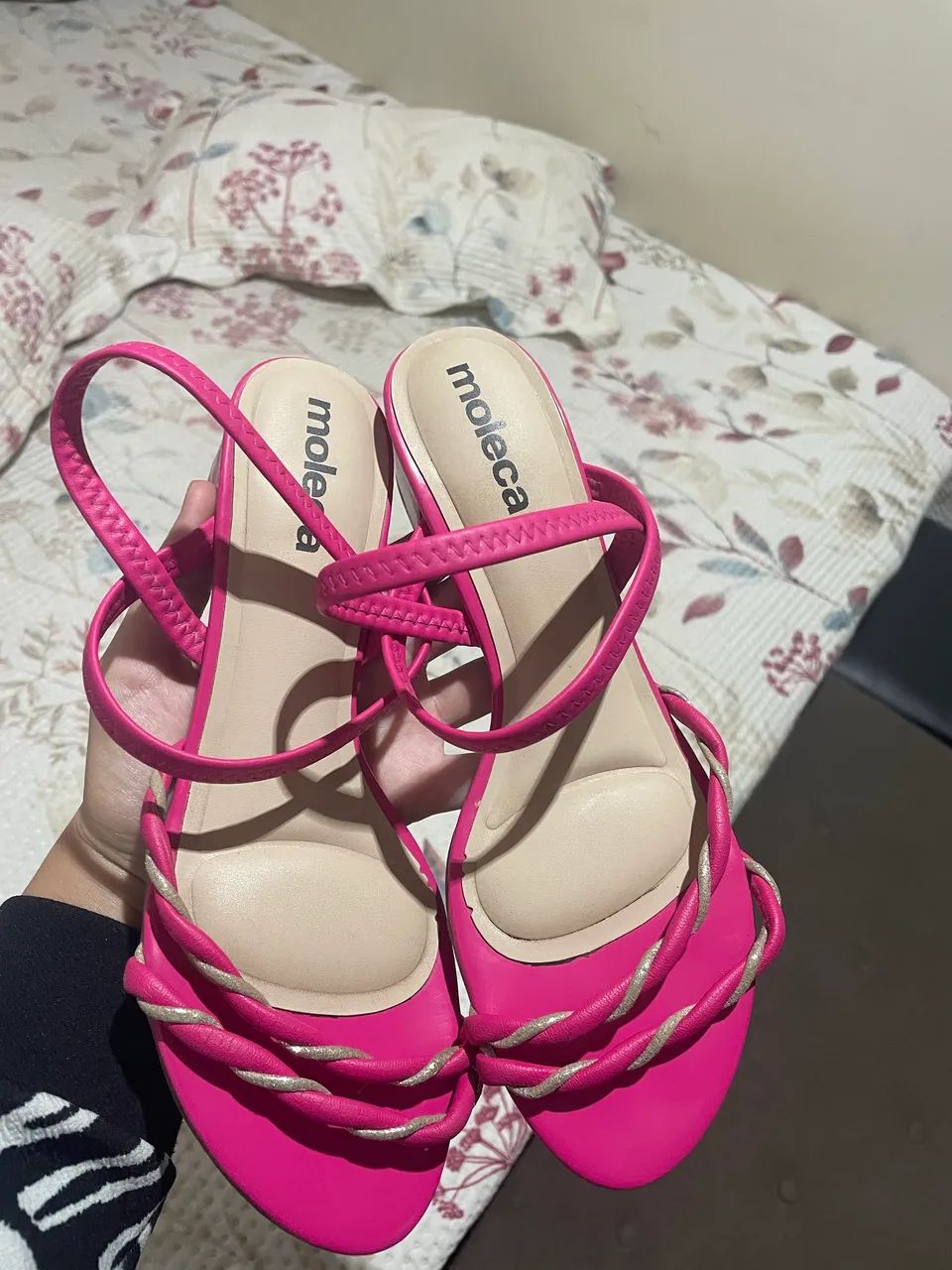 Sandália moleca rosa  - Foto 3