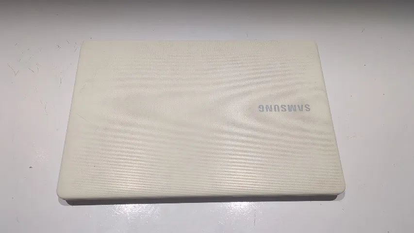 Notebook Samsung i5 7ª Geração / 8GB RAM / SSD 120GB / GeForce 920MX - Foto 2