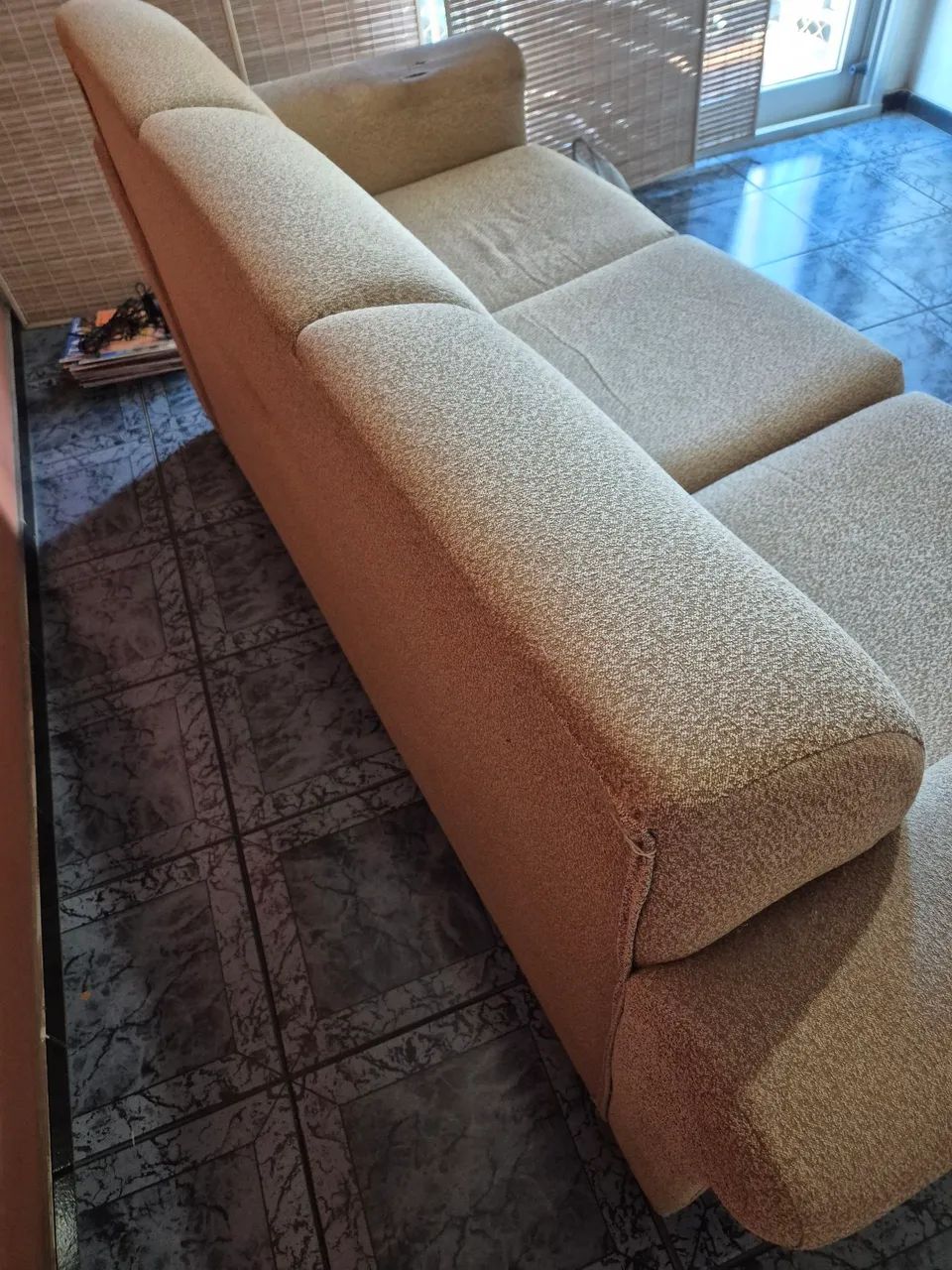 Sofá de 3 lugares  - Foto 3