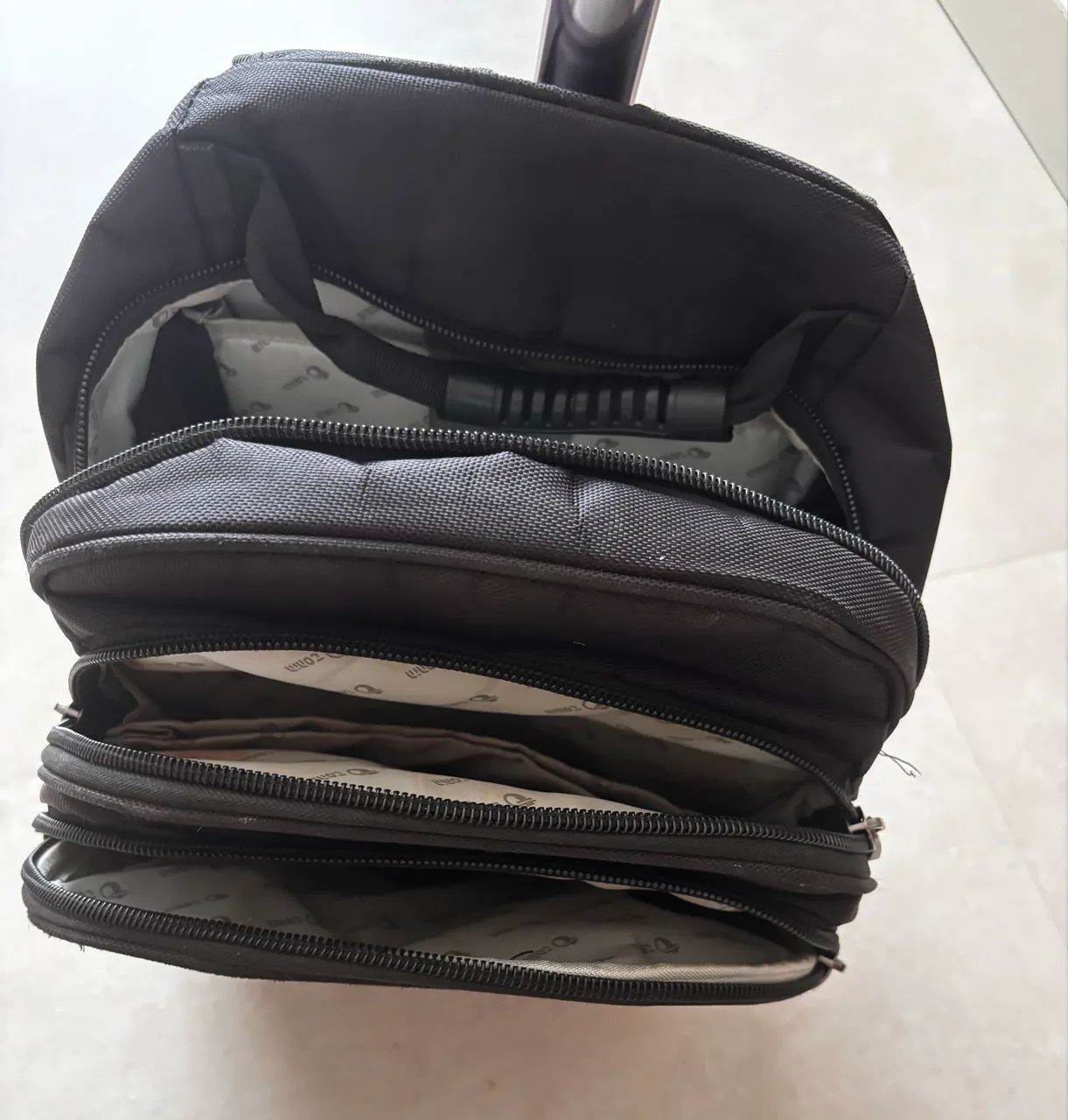Mochila com rodinhas  - Foto 2