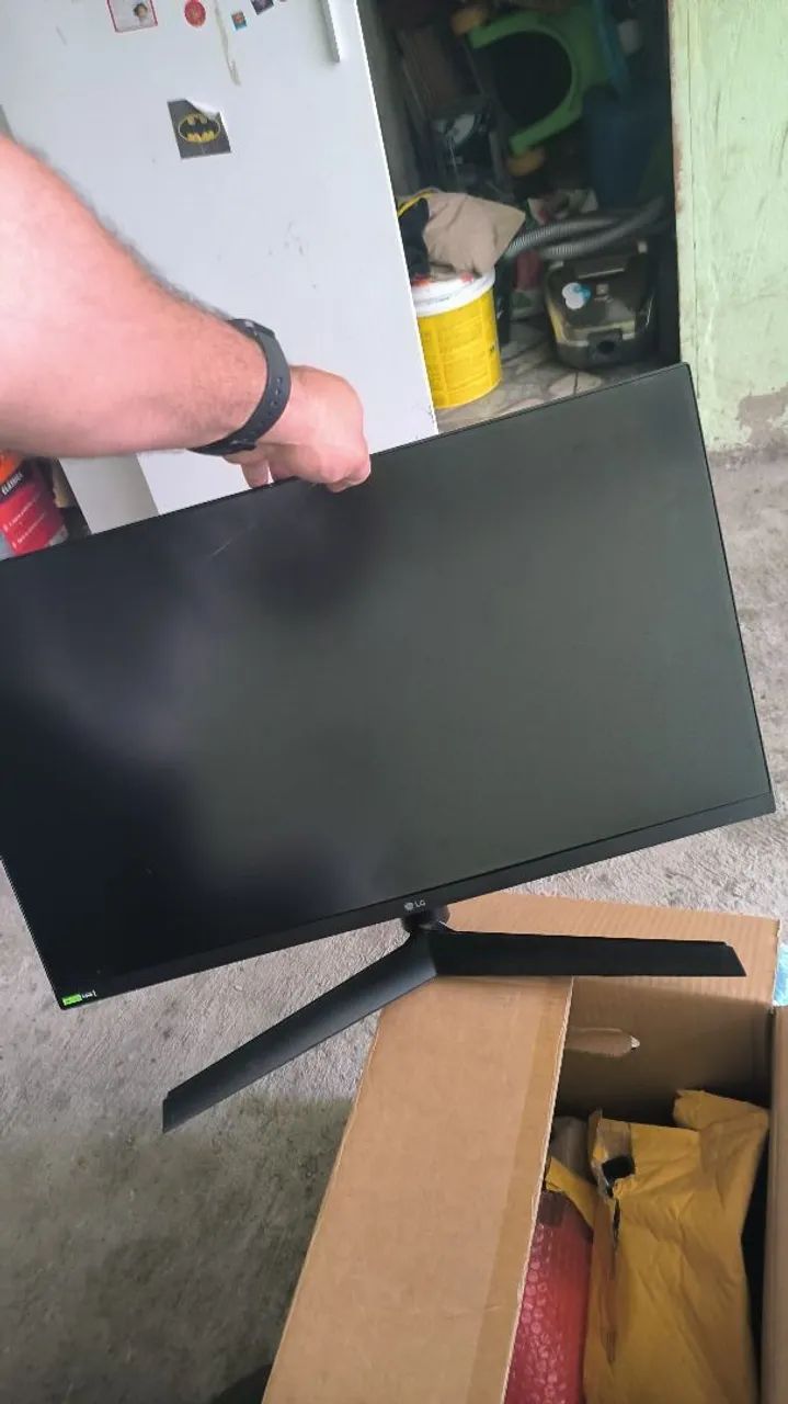 Monitor LG 27 polegadas 27GS60F para retirada de peças  - Foto 4