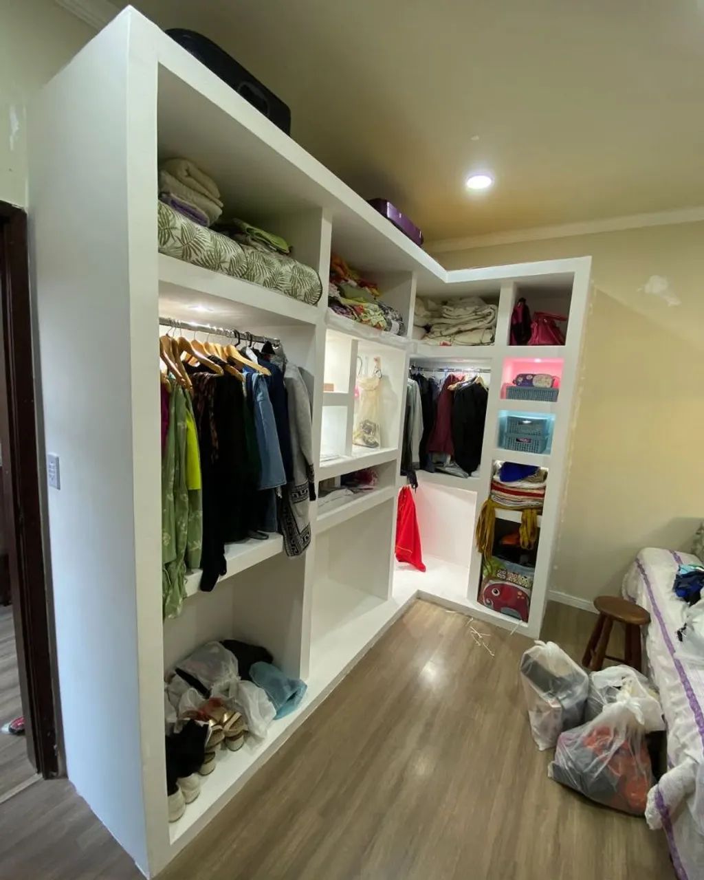 Guarda roupa em drywall - Foto 3