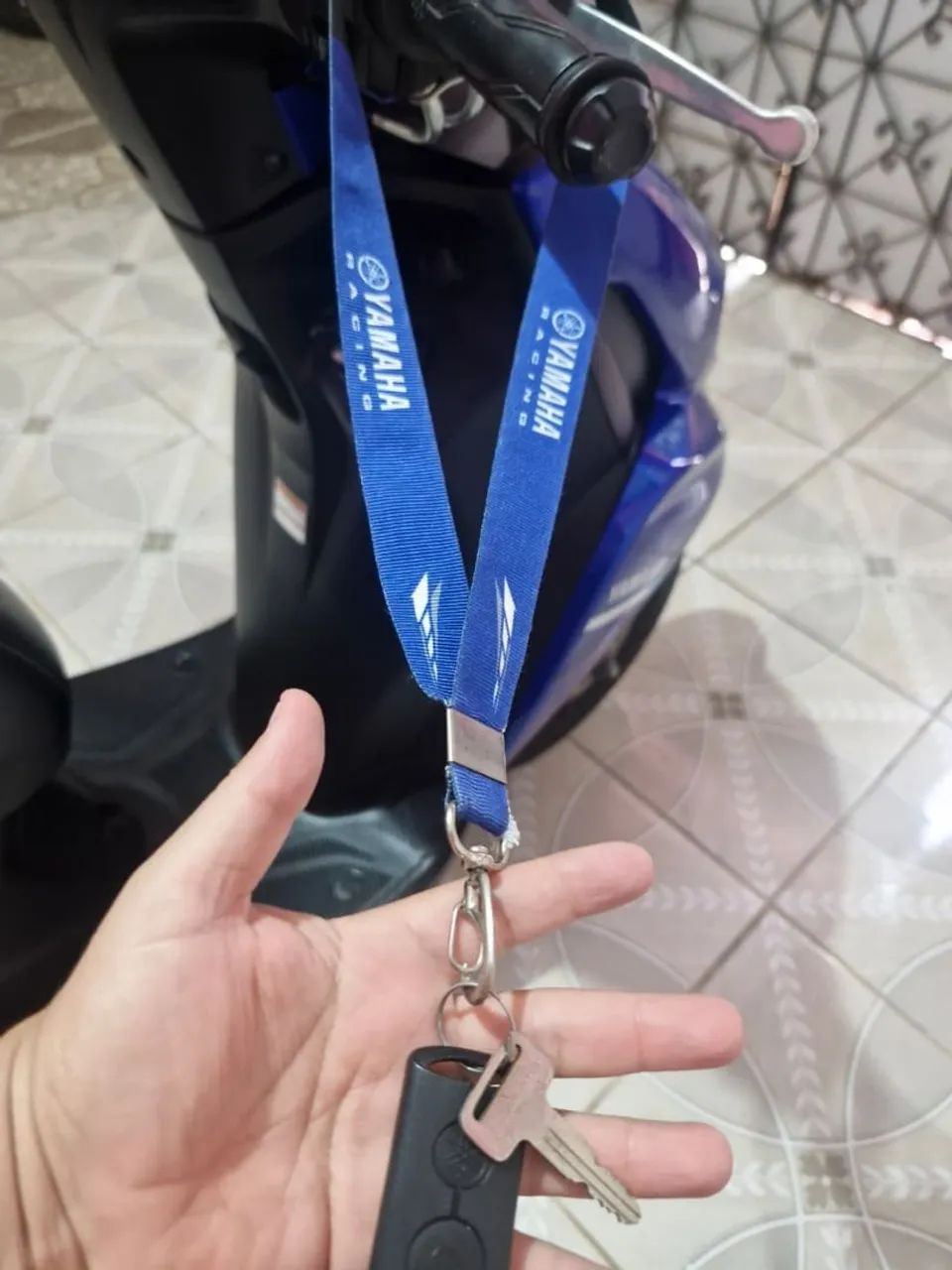 Vendo moto yamaha fluo - Foto 8