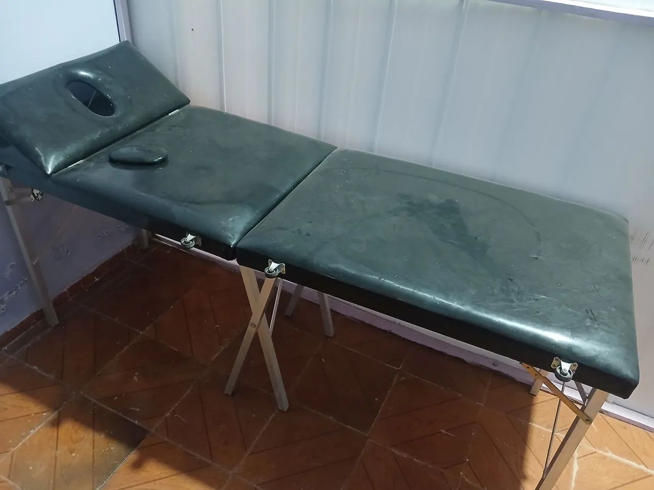 Vendo uma maca (mala)