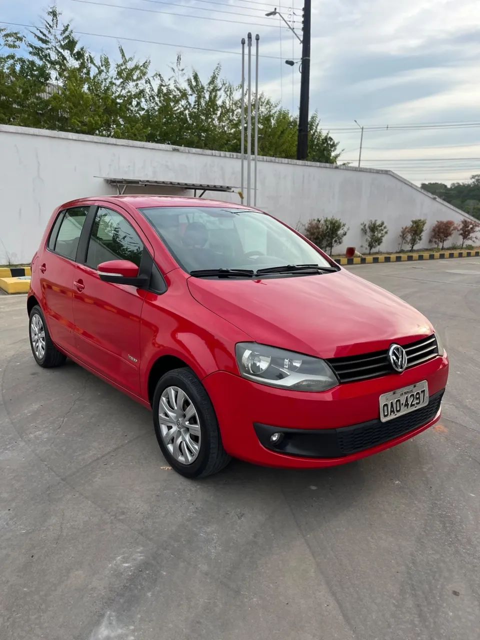 Volkswagen Fox Fox 1.0 Mi Total Flex 8V 5p 2013