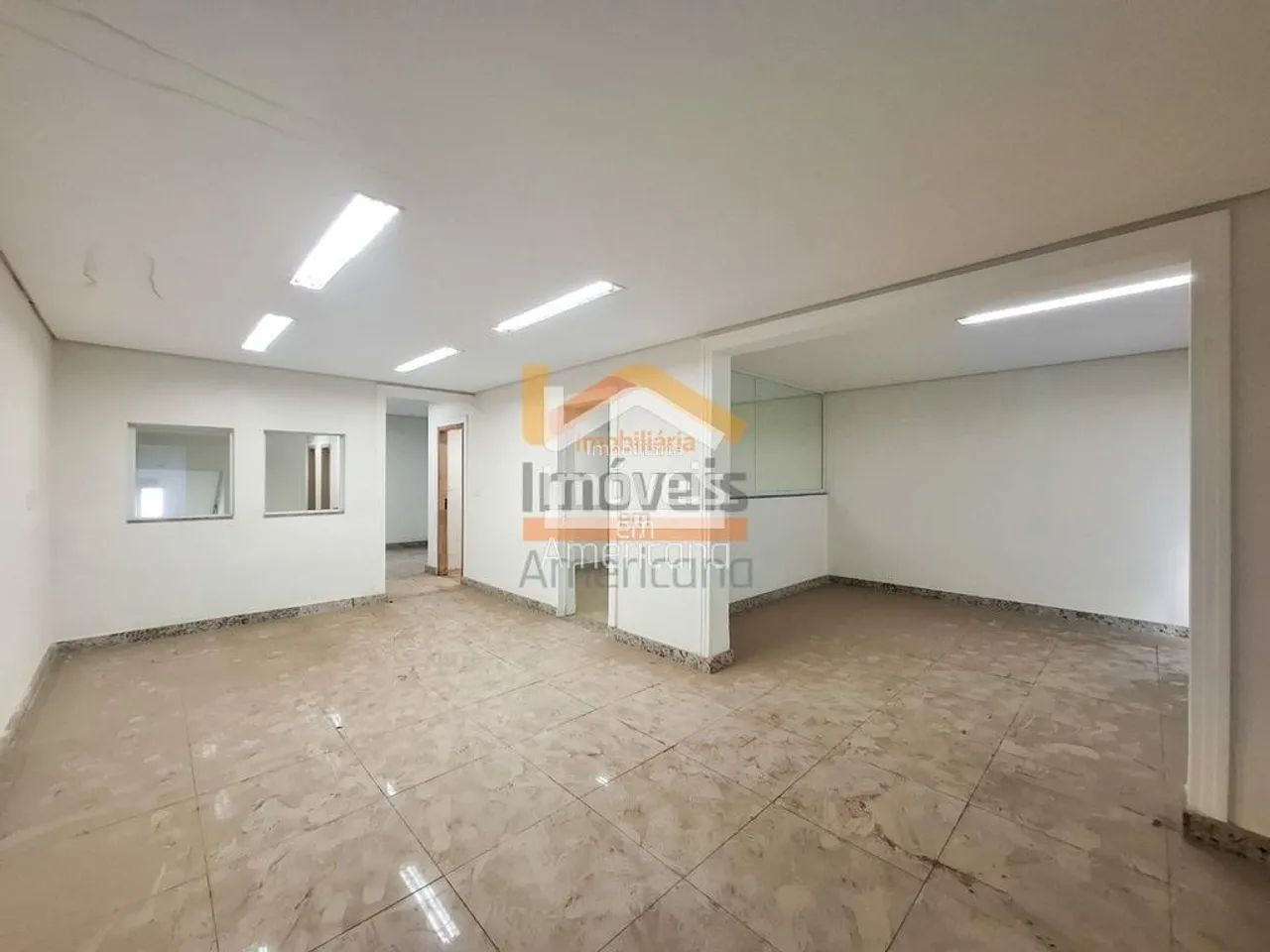 Sala para alugar em Americana, Centro, com 326 m²