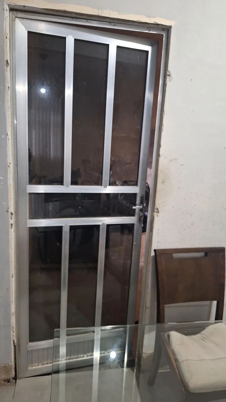 PORTA ALUMÍNIO e VIDRO 80cm - Foto 2