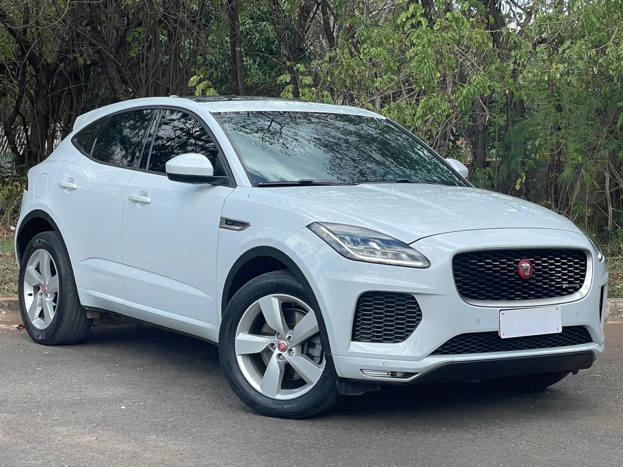 Jaguar E-Pace R-dynamic SE 2.0 AWD 250cv Aut. 2019 - Foto 3