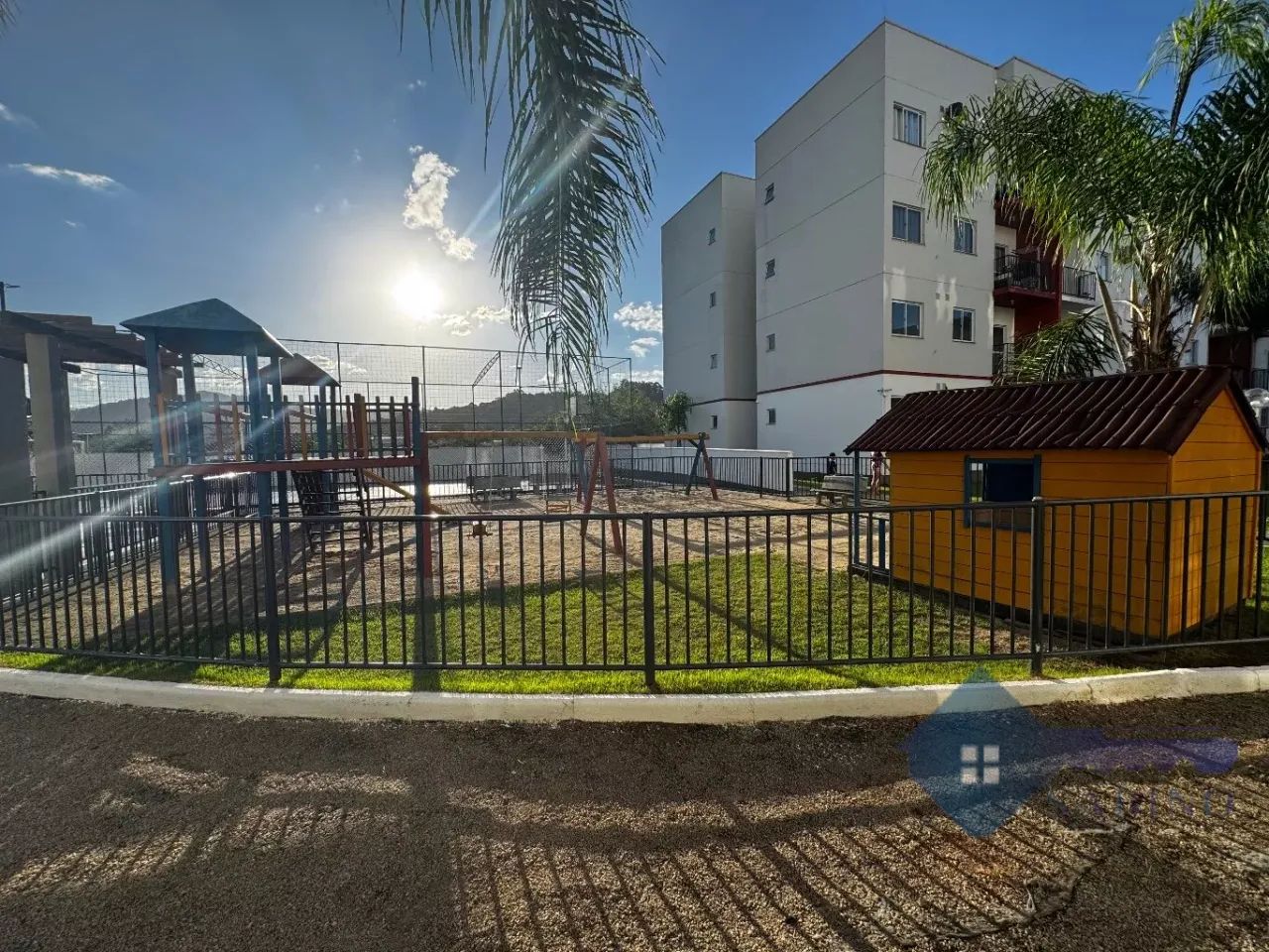 APARTAMENTO NO ARIRIU DE 2 QUARTOS - Foto 3