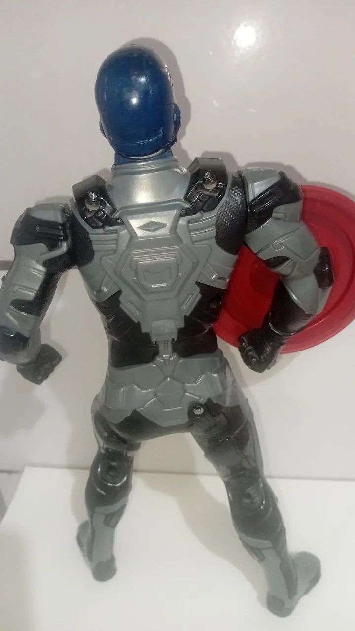 Boneco capitão América eletrônico 33 cm - Foto 2