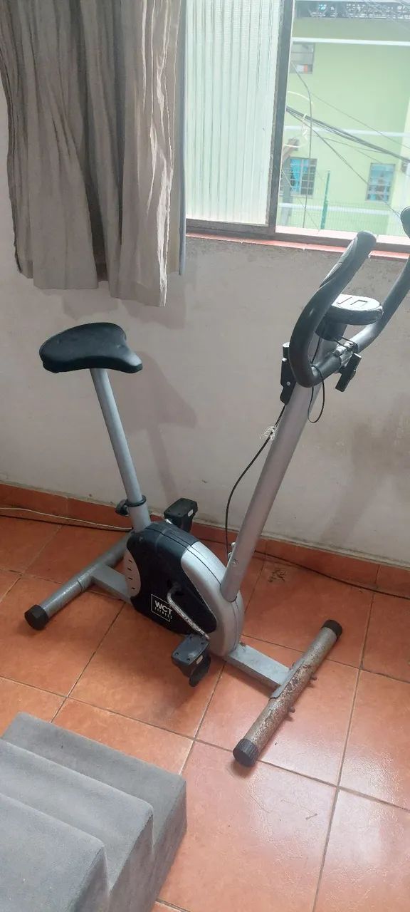 Bicicleta ergometrica usada.