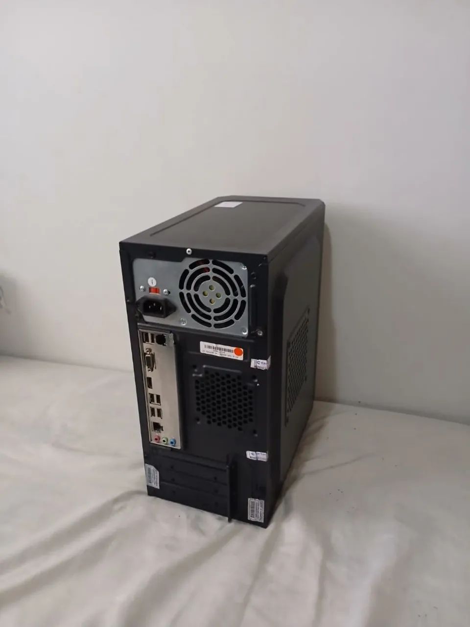 Computador Desktop Intel core i3 8G ram