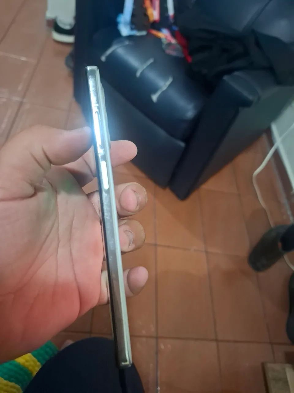 Celular moto g52 ta com a tela quebrada  - Foto 2
