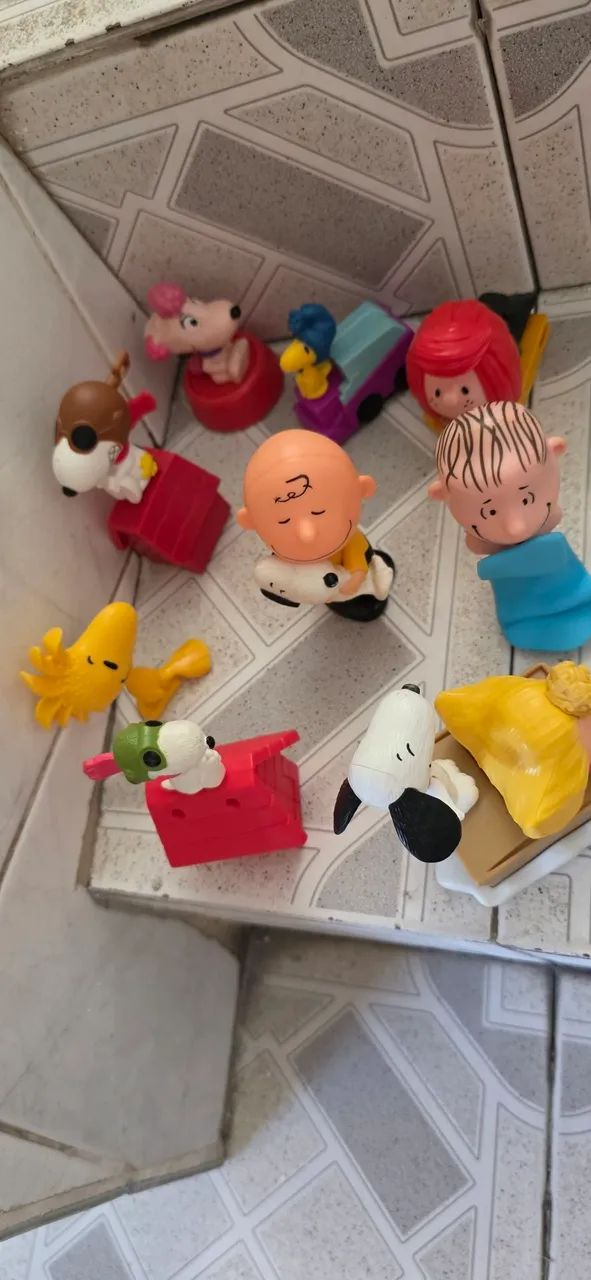 Snoopy e seus amigos miniaturas  - Foto 3