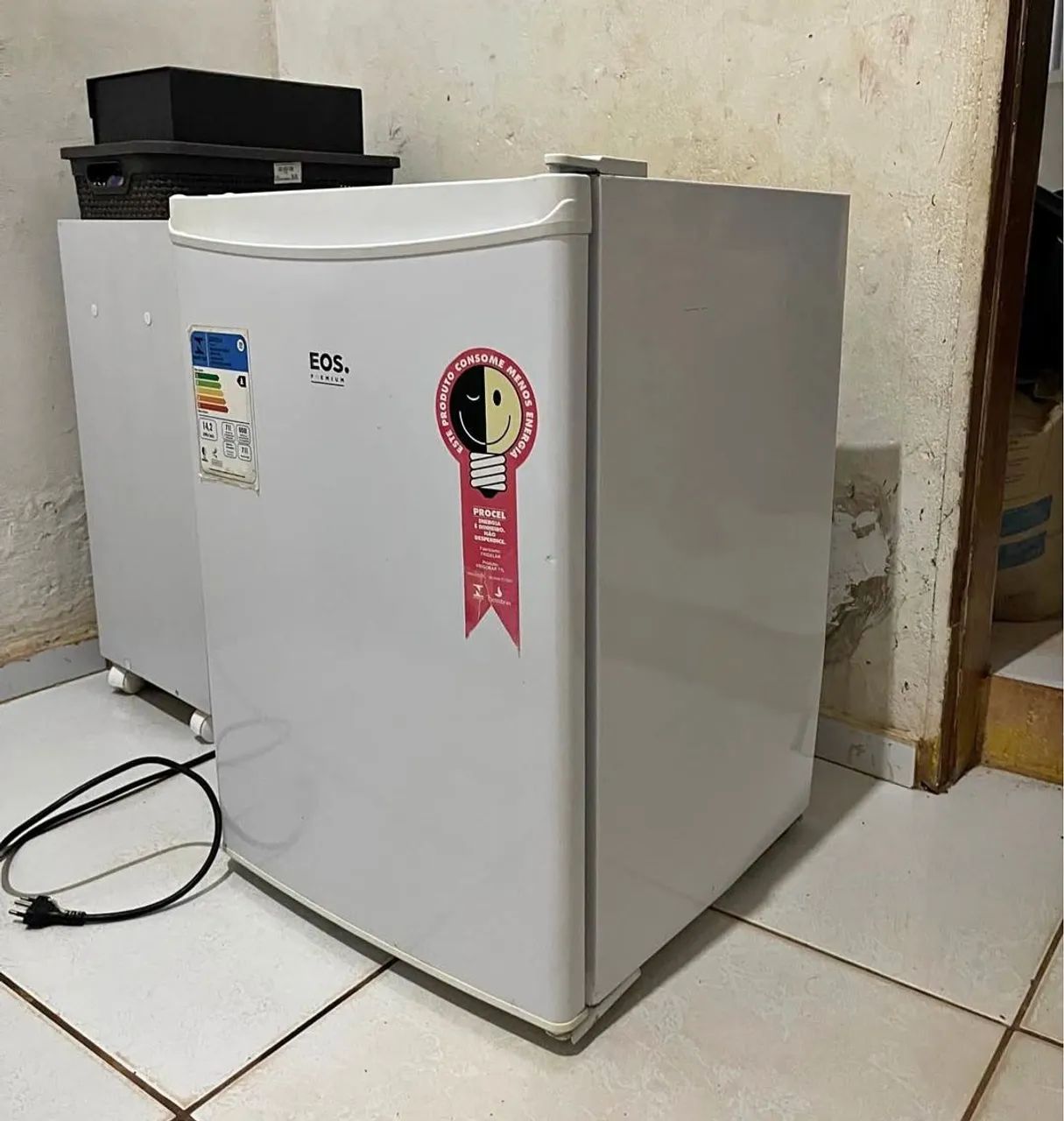 Frigobar EOS PREMIUM 71L