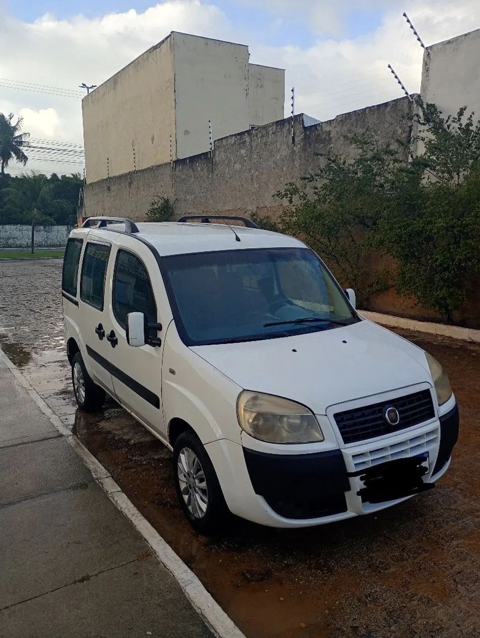 Fiat Doblo Attractive 1.4 Fire Flex 8V 5P 2013