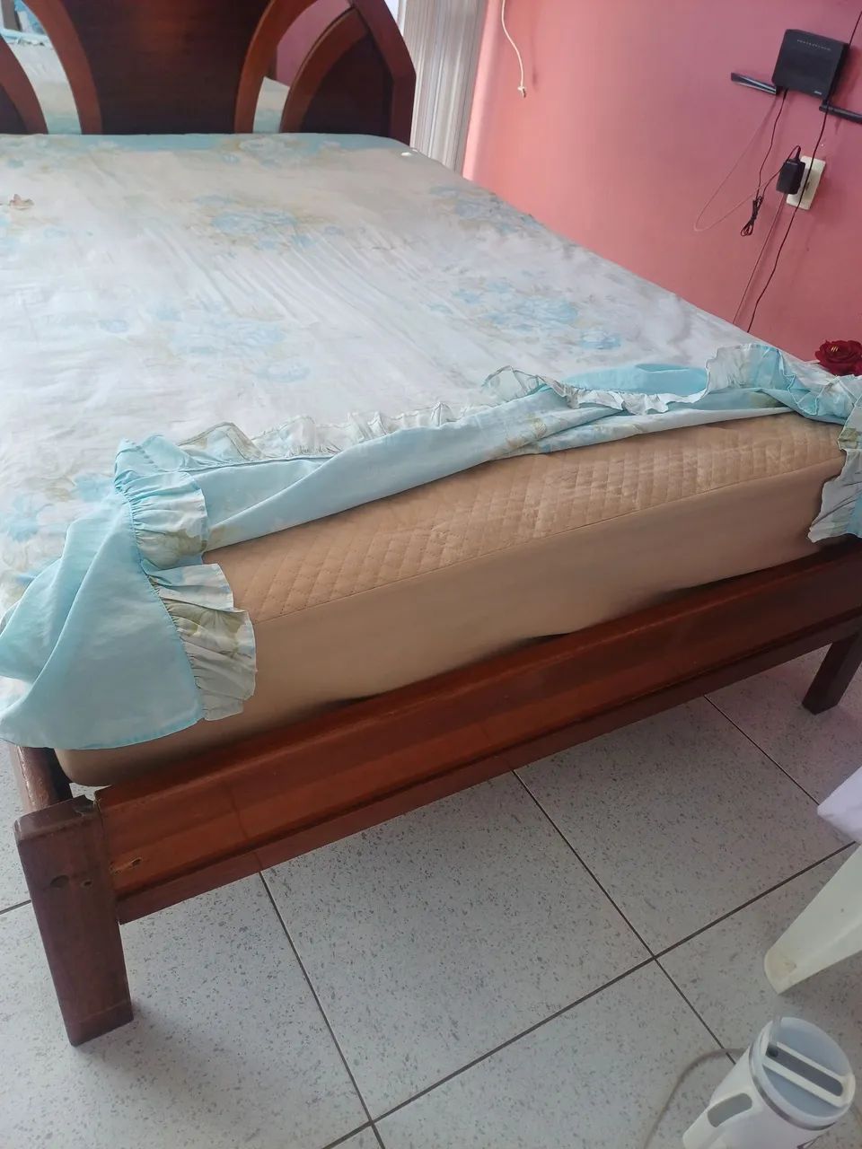 Cama casal e colchao - Foto 3