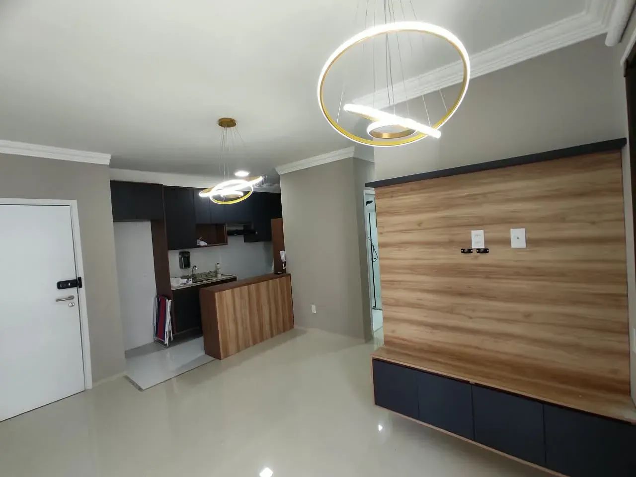APTO PARA LOCAÇÃO NA COROA DO MEIO
