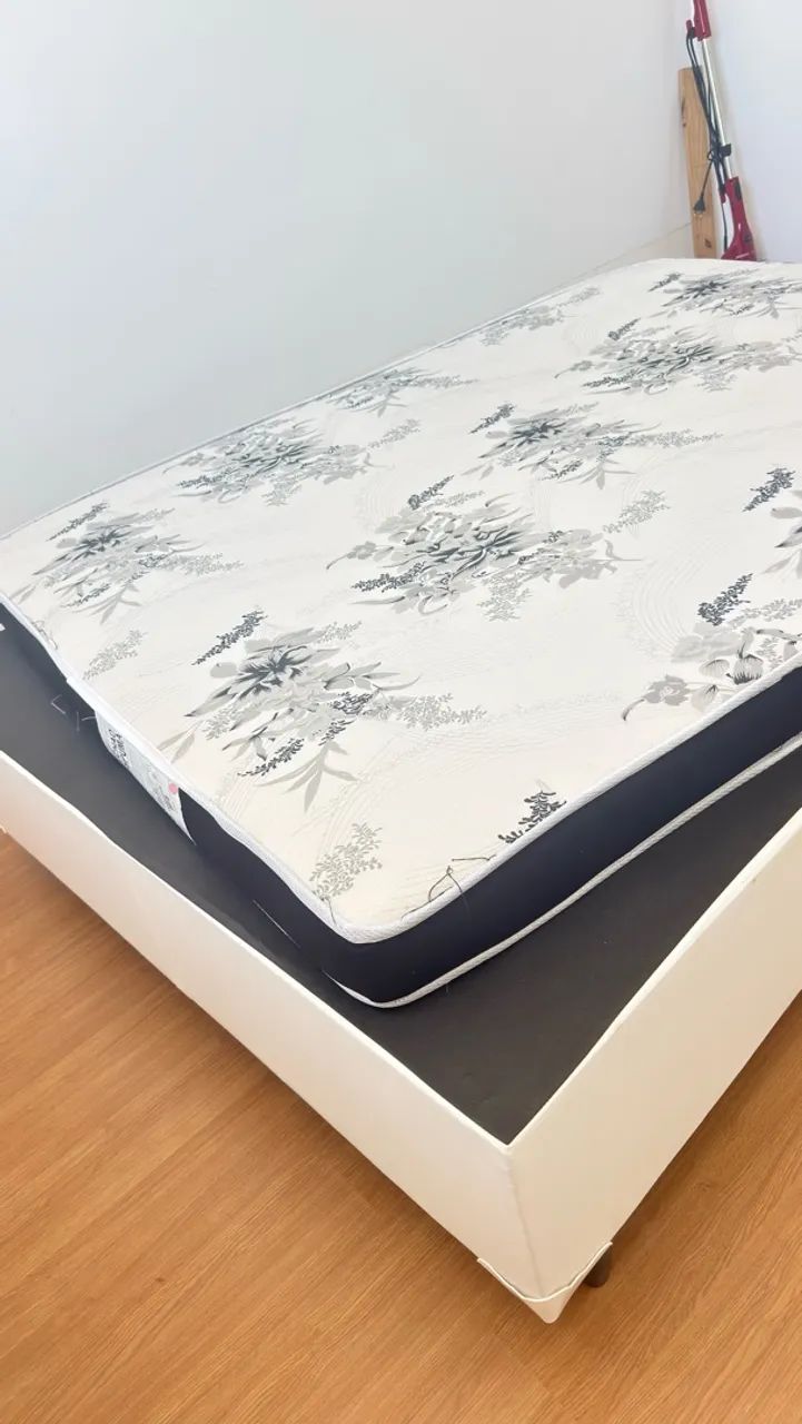 Cama casal +colchao+capa 