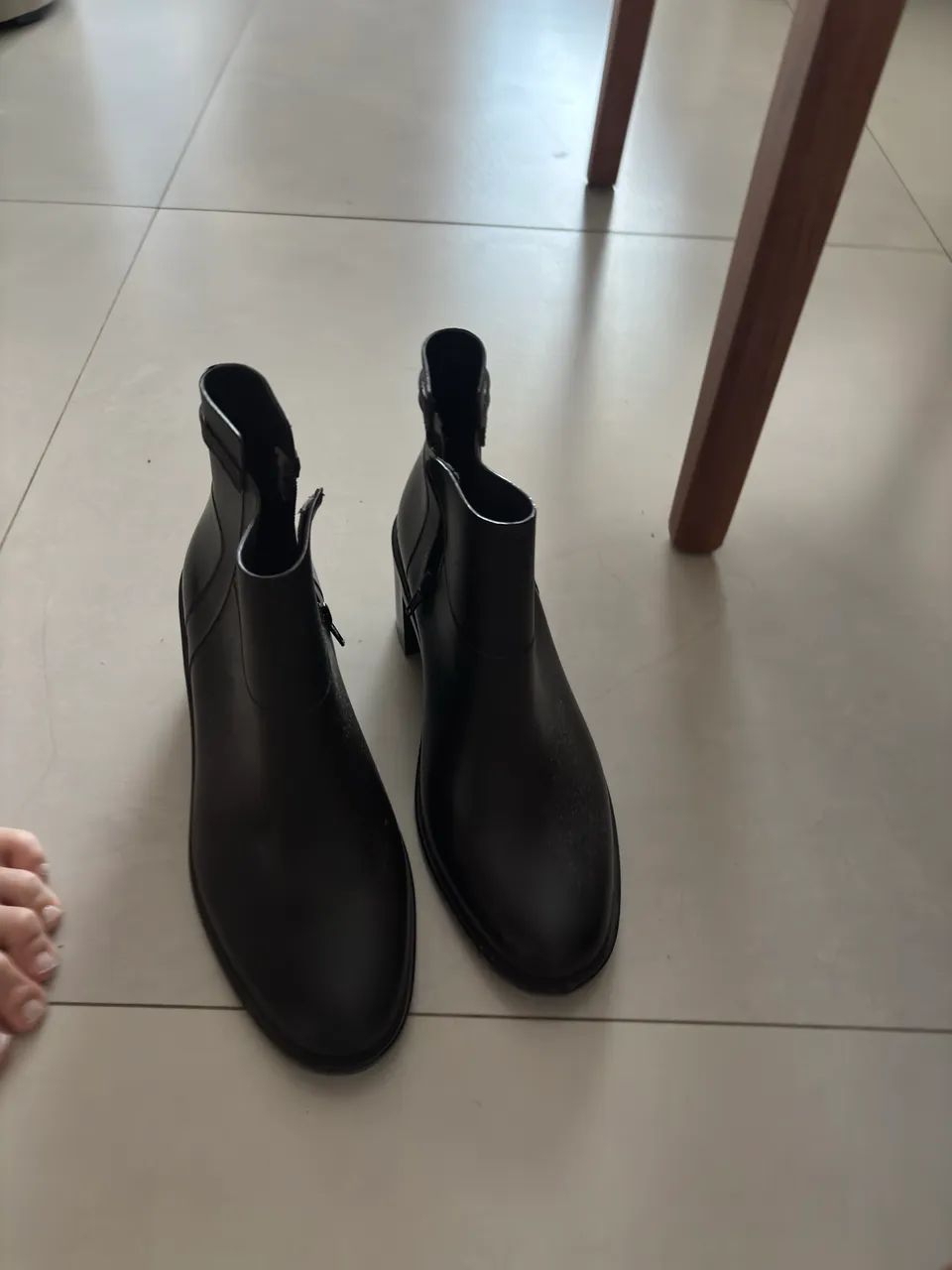 VENDO BOTA COLCCI - Foto 3