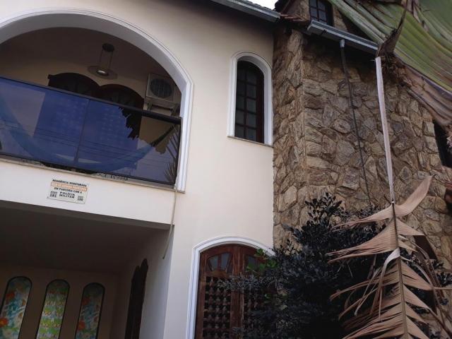 Casa com 3 dormitórios 2 salas, piscina - Foto 2
