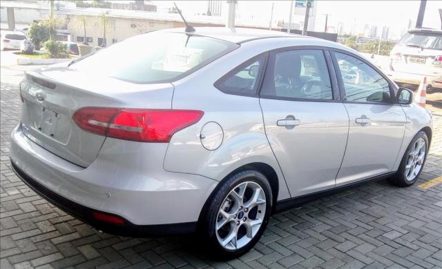 FORD FOCUS 2.0 SE FASTBACK 16V FLEX 4P POWERSHIFT - Foto 4