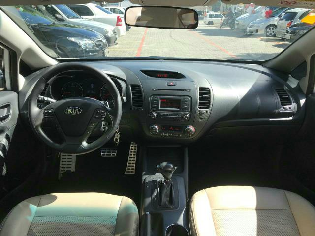 Cerato Sx3 1.6 2015 Câmbio Borboleta, Interno Creme, Volante Multifuncional! - Foto 8