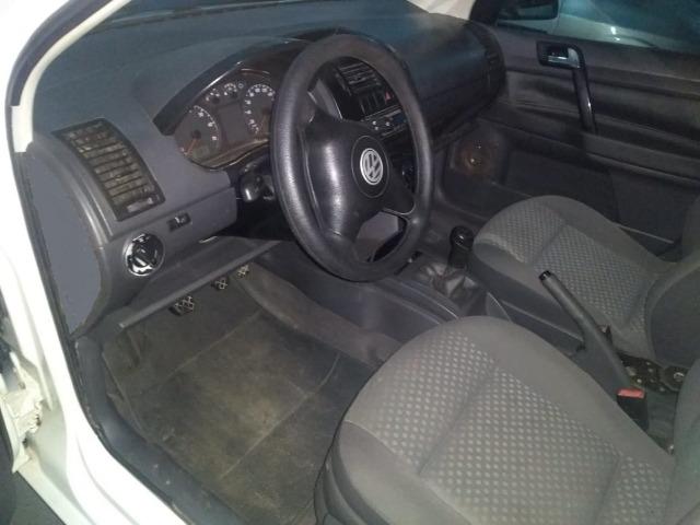 Polo Hatch 1.6 ano 2005 branco 4 portas completo emplacado 2019 troco - Foto 8