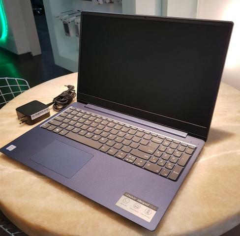 Notebook Lenovo 2018 Azul 15.6 i3 8ª Geração 8GB Ram 128 SSD - Novo