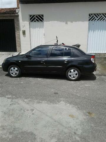 Carro Clio sedan 1.6 - Foto 5