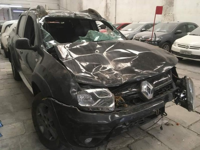 Oroch Dynamic 1.6 16v Sucata para peças DL120 - Foto 3