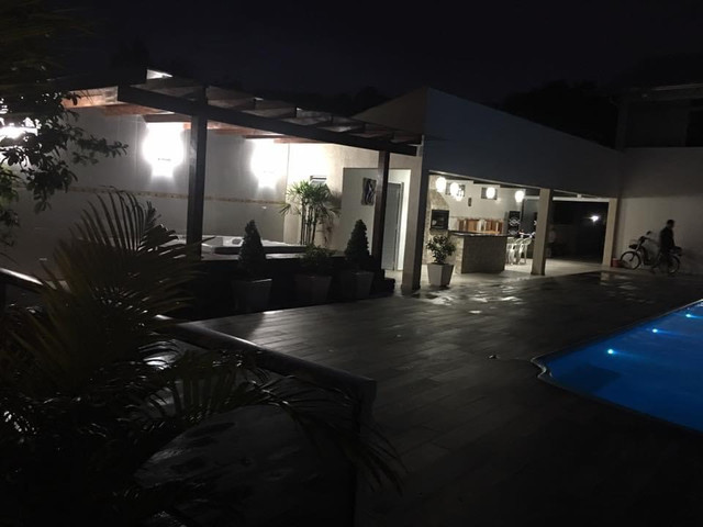 Aluga-se linda casa de praia com piscina en Itapoa ; barra do saí por temporada - Foto 20