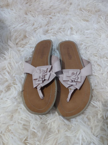 rasteirinha peep toe