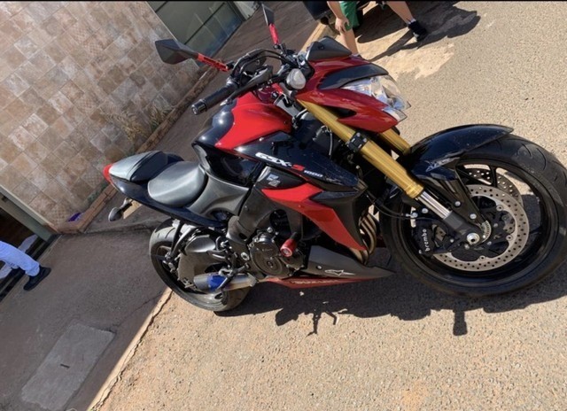 SUZUKI GSX 1000
