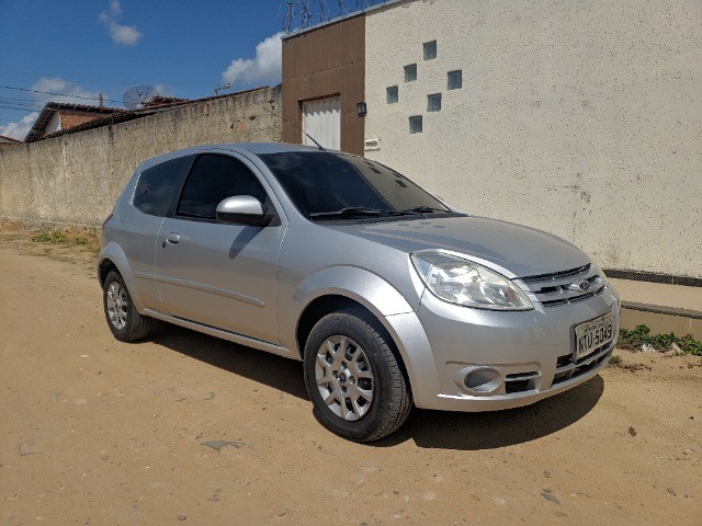 VENDE-SE FORD KÁ 2011 COMPLETO