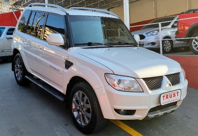 MITSUBISHI TR4 4X2 AUT FLEX! 2015