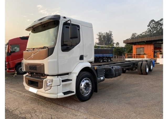 ÁGIO CARTA VOLVO VM 170 2014 ENTRADA R$ 90.000+ PARCELAS R$ 3.000,90