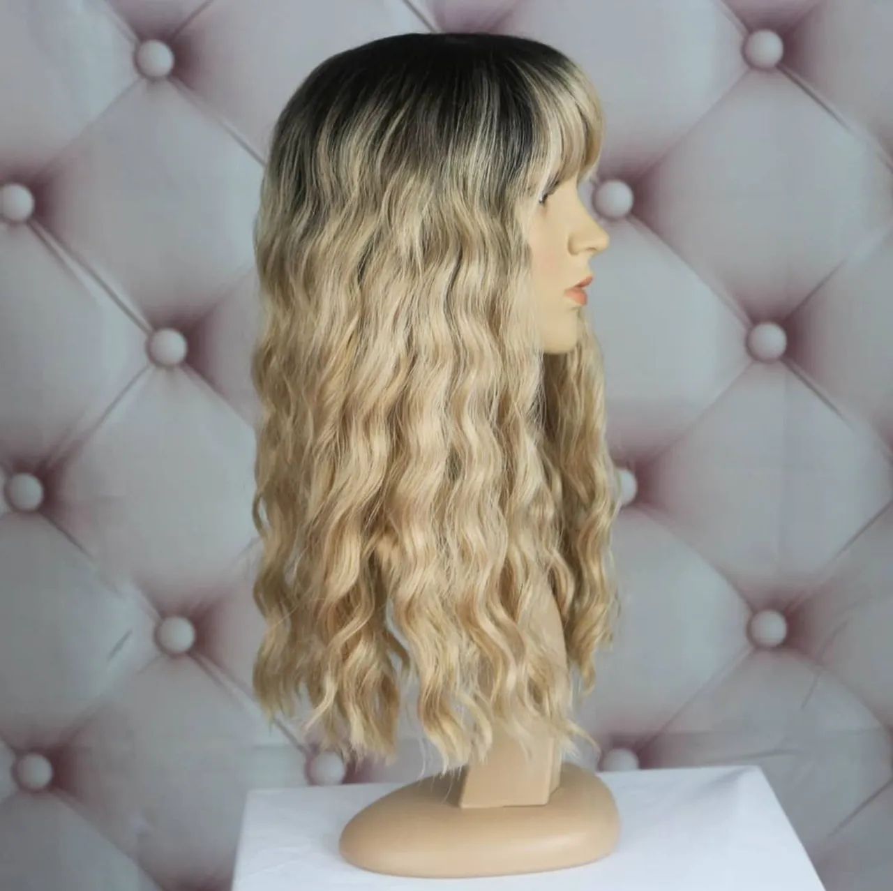 Peruca Wig Loira com Franja Deluxe - Foto 2