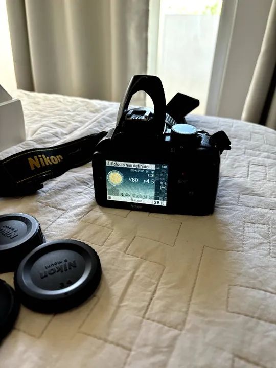 NIKON D3100 + cartão 8 GB - Foto 2