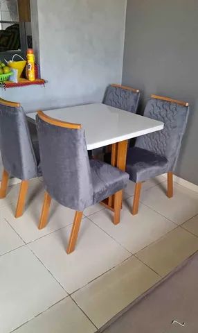 Jogo de mesa 4 cadeiras rubi (nova)