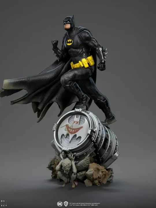 Batman Deluxe Black Version Iron Studios - Foto 2